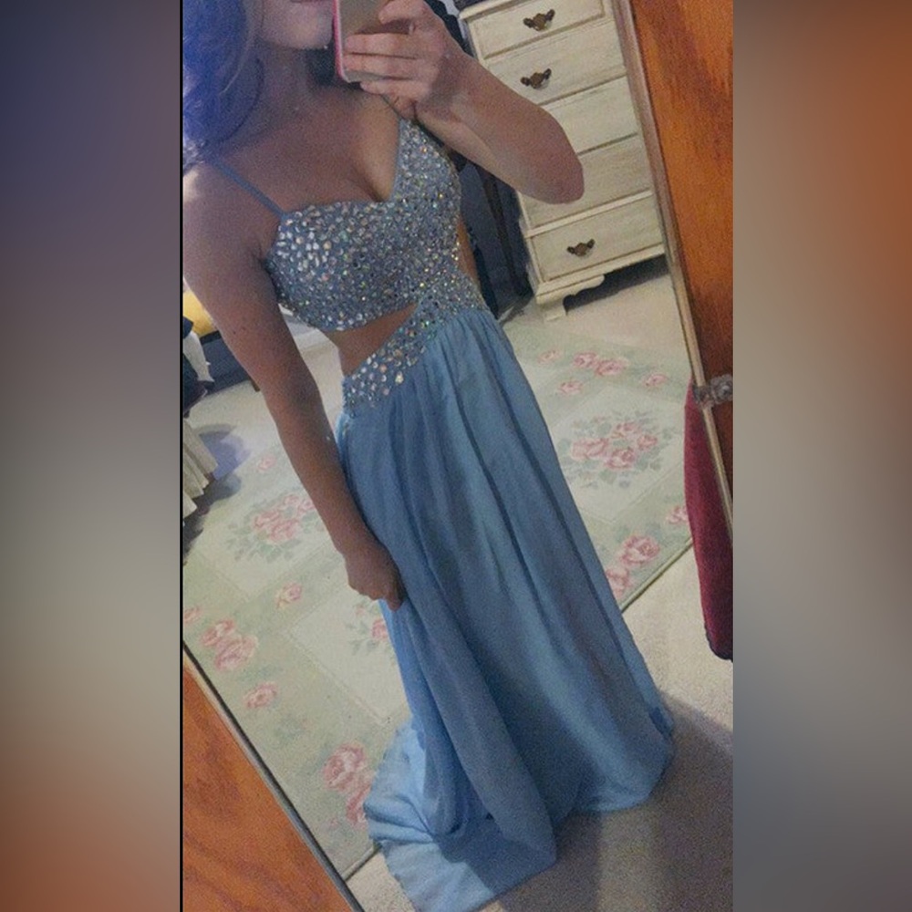 Elegant Sky Blue Jeweled Formal Gala Prom Evening Gown Dress